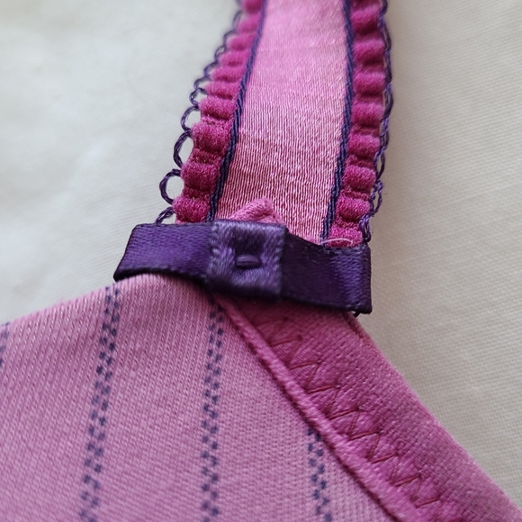 Freya Deco Underwired Moulded Plunge Bra (UK: 30FF) - Picture 4 of 9